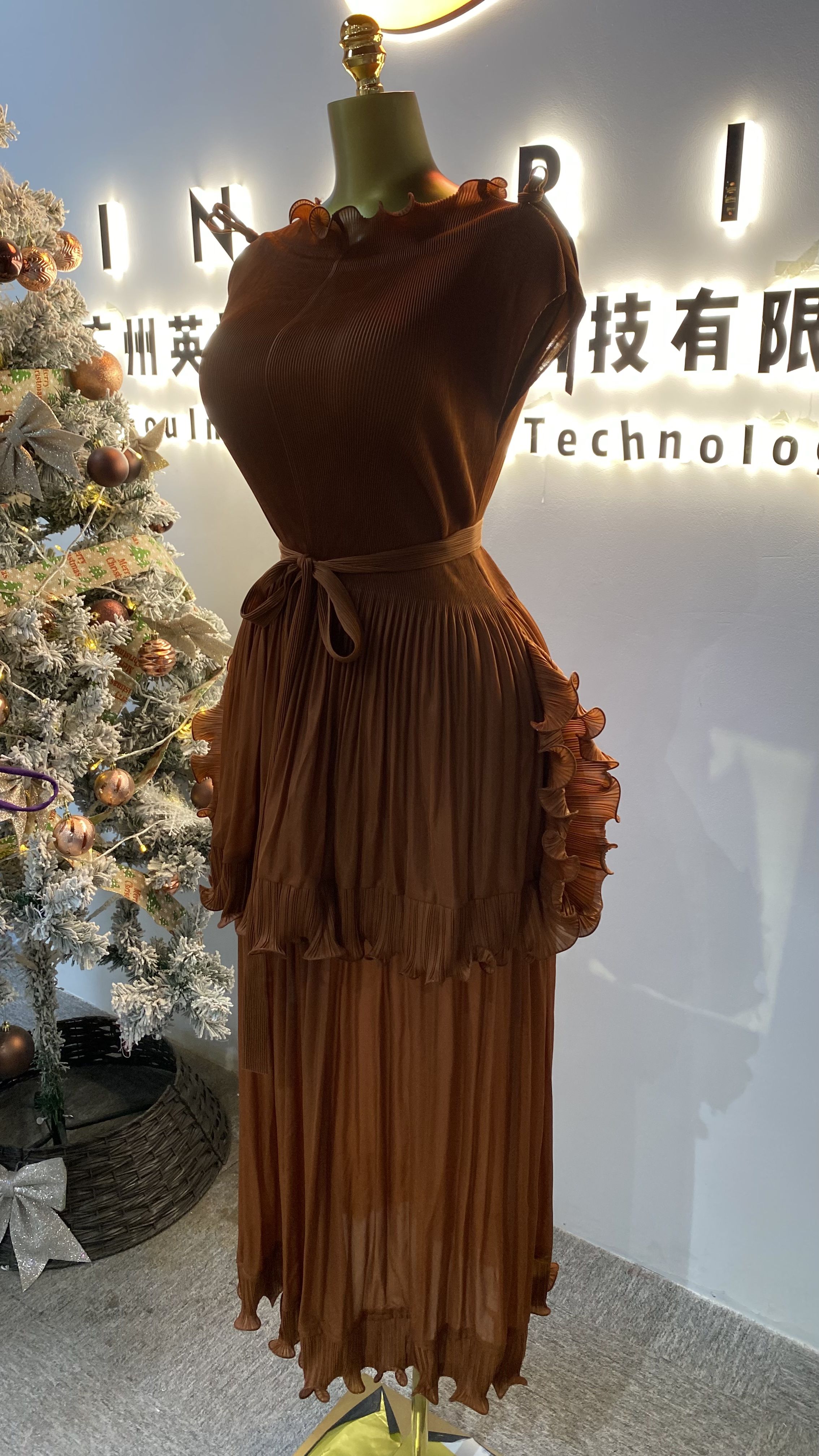 Factory direct sales pleated s - Women Formal Wear For Plus Size reseña y precio