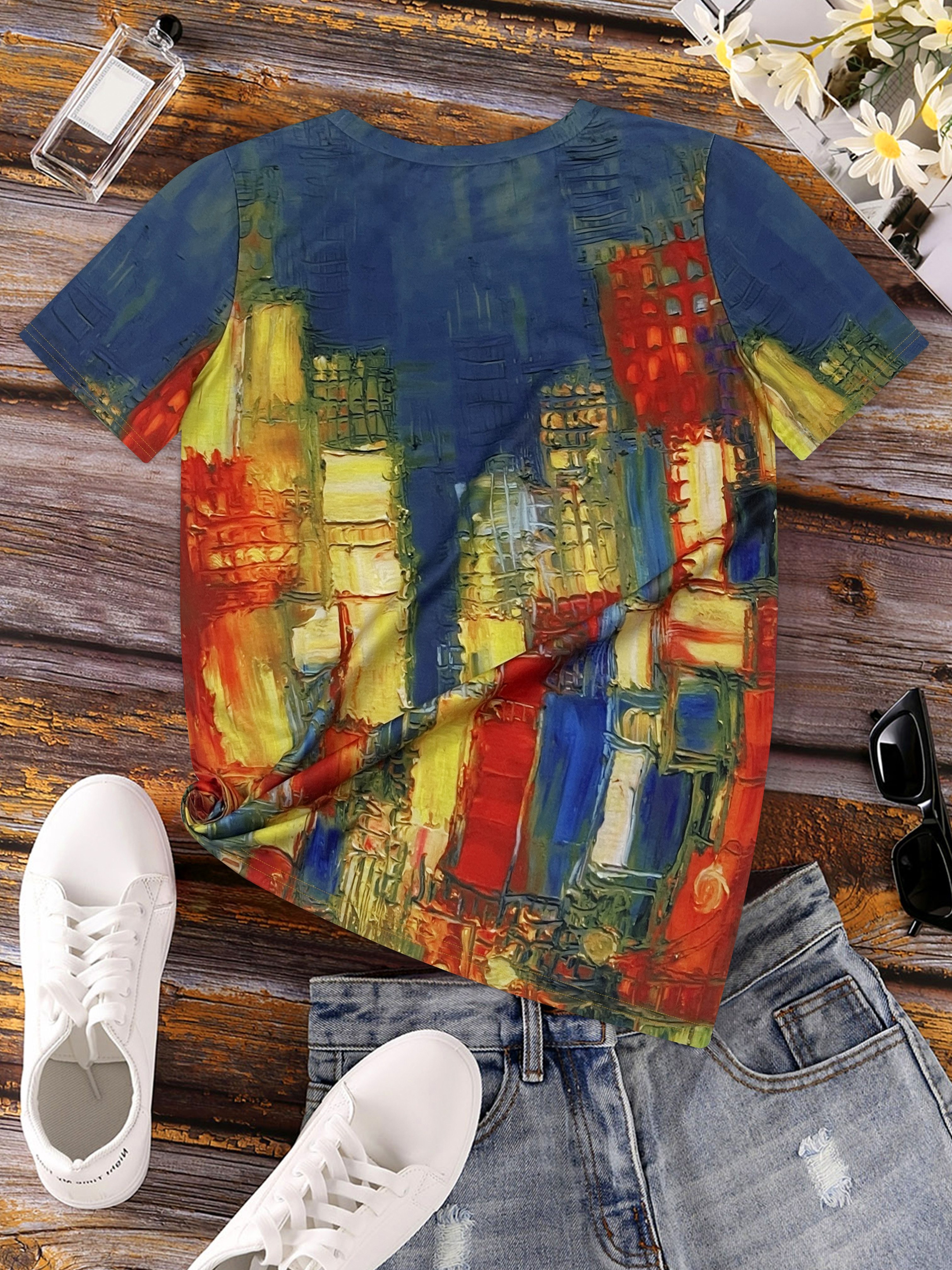 Vibrant Cityscape Women's Tee  - Women'S Formal Evening Wear Tops reseña y precio