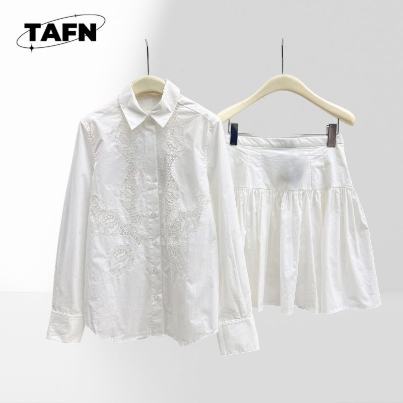 Ladies Trendy Short Skirt Set  - Women'S Formal Day Wear reseña y precio